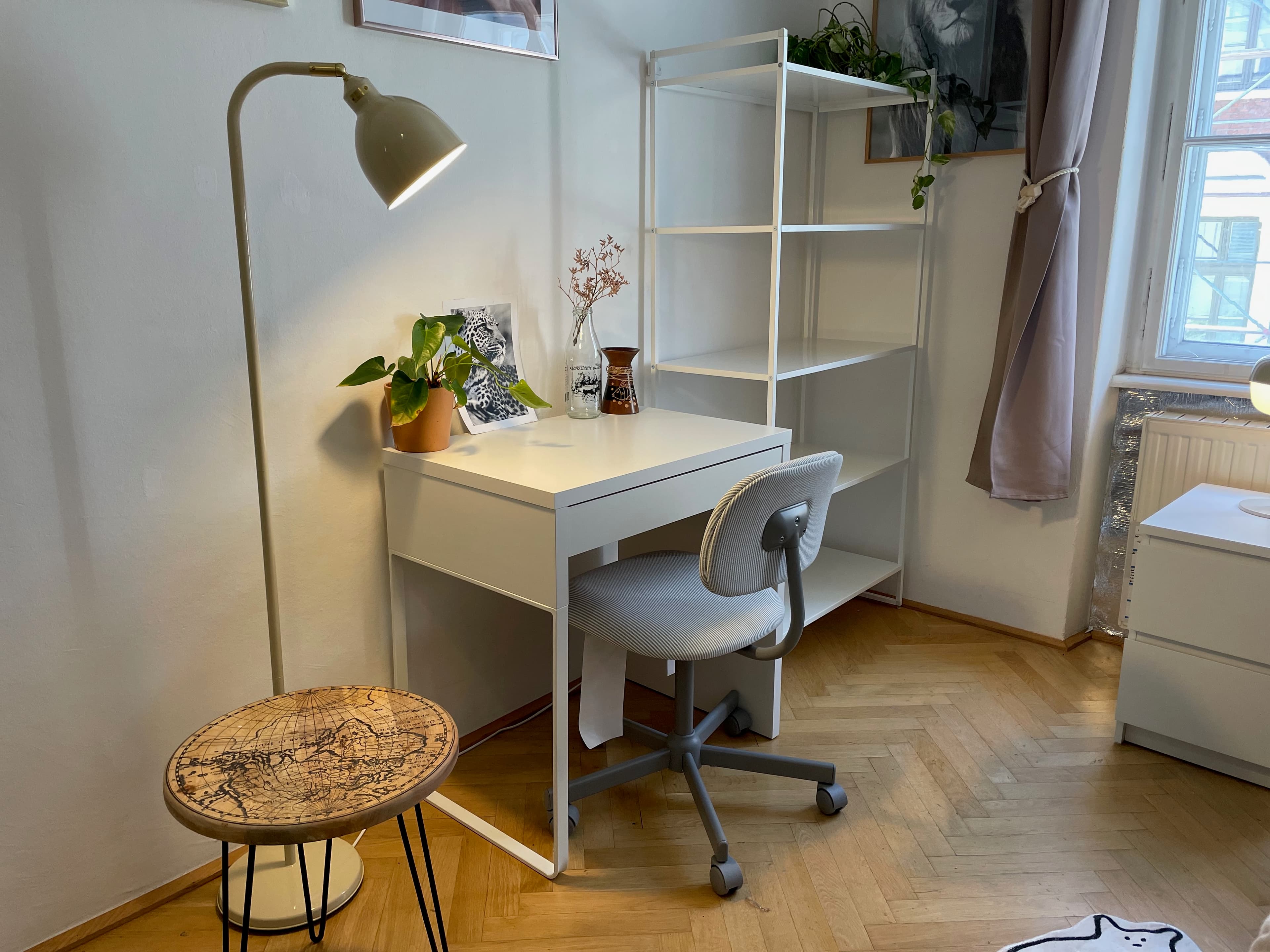 room in apartment